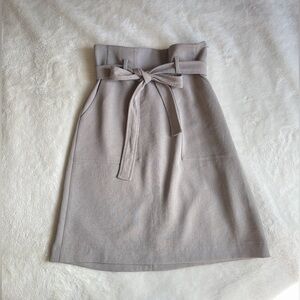 NWOT Aritzia Wilfred Tie-Front Midi Skirt Crepette